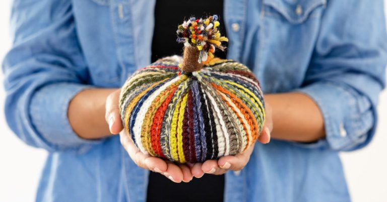 How to Crochet an Easy Scrappy Pumpkin